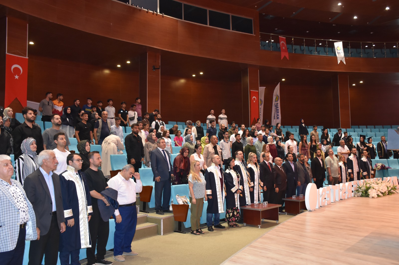 Turizm Rehberliği Bölümü 2024-2025 Mezuniyet Törenine Damga Vurdu